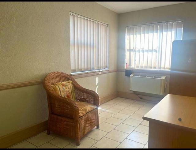 BUSINESS PROPERTY TO RENT IN BONAERO PARK